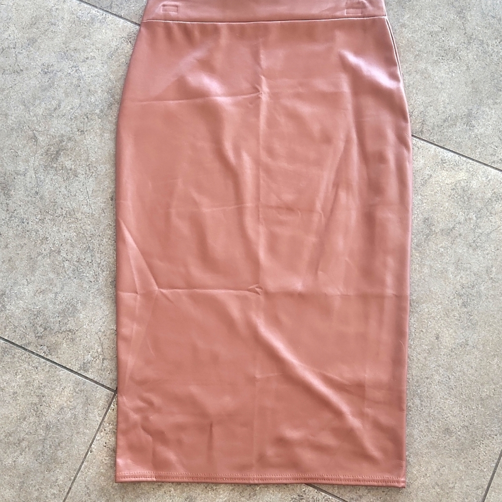 Vegan Leather Pencil Skirt - Picture 3 of 6